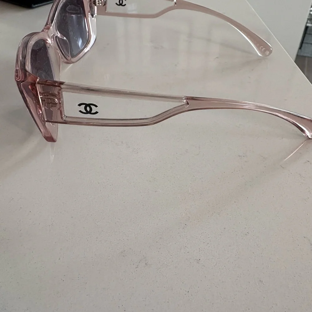 CHANEL Light Pink Sunglasses - Picture 3 of 6